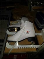 Size 8 and 1/2 ice skates