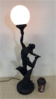 UNIQUE ART DECO FIGURINE LAMP
