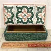 BEAUTIFUL INLAID DRESSER BOX