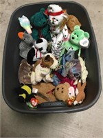 BOX OF COLLECTABLE BEANIE BABIES