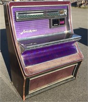 Vintage Wurlitzer Americana Jukebox