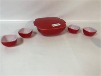 5 Pc Vintage Pyrex Bowls - 1-9" x 9" w/Lid &