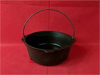 Lodge No. 8 Cast Iron Dutch Oven, No Lid