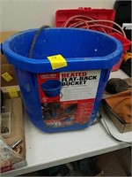 Heated bucket
