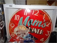 Mom`s Diner Clock