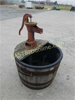 Rustic water pump Barrel fountain