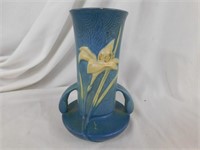 Roseville 131-7" blue vase w/lily design, small