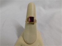 10K y.g. synthetic Ruby ring, size 7.5, 1.2 dwt