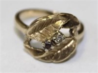 Gorgeous 14K Gold Diamond & Garnet Leaf Ring