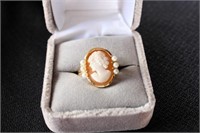 14KY CAMEO RING WITH SEED PEARLS, SIZE 7