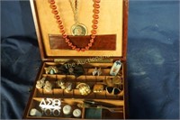 Nice box of lovely costume jewelry   mixed bag