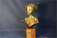 Bronze bust F "Ntumba"     15x6Womba-LLs    2000