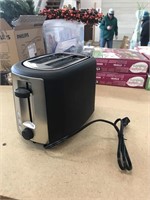 New Amazon Basics toaster