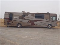 2004 Winnebago Vectra with 350 Cummins Engine