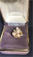 14kt Yellow Gold Diamond And Pearl Ladies Ring