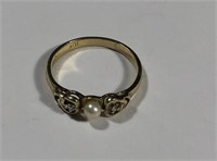10 K Pearl w/Diamond Ring
