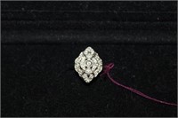 Ladies 14kt white gold Diamond Ring center