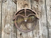 Large cast iron well bucket pulley