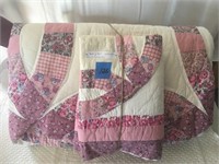 Quilt Comforter 2 Shams