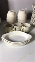 Mixed lot of 10 Small soup cups, 3 small tea cups