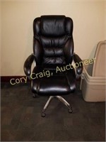Office Chair with Ware and Tare