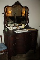 Victorian 4 Drawer Dresser with key