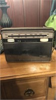 Aiwa 12 transistor radio