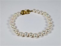 750 / 18 kt & Cultured Pearl Bracelet