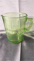 Green depression 4cup measuring cup