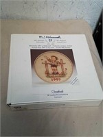 Collectible Hummel 1995 Goebel plate