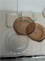 Set of Pyrex pie plates and baking pans