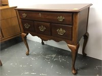 Broyhill Gallery Collections Lowboy