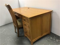 Stanley Furniture Desk & Chair