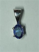 Sterling Silver Tanzanite Pendant (~weight 0.4g)