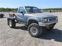 1993 Toyota Pickup Spray Tug