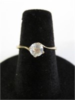 14kt yellow gold 5mm genuine moonstone solitaire