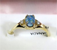 10K Yellow gold oval opal doublet ring, 0.50 ct.,