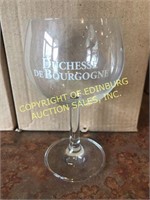(18) DUCHESSE DE BOURGOGONE  BAR GLASSWARE
