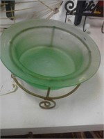 Green decor bowl with stand