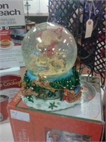 Musical Santa water globe