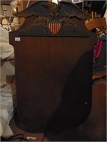 WOOD READER BOARD WITH EAGLE ON TOP 4' TALL