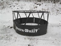 Round bale feeder