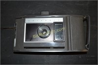 Vintage Polaroind Model J66 Camera