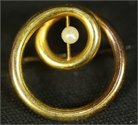 CIRCLE WITH PEARL BROOCH