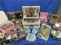 lrg collection of costume jewelry & jewelry boxes