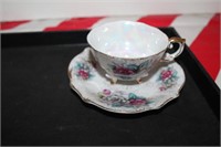 Tray of Cup & Saucer (2)