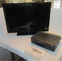 Visio E320VL HD TV with remote (Works) and Sanyo