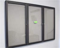 Quartet Lockable 3-Door Display Case