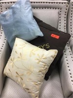 3 Toss Pillows