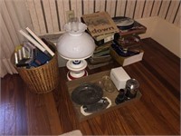 GROUP LOT LAMP MISCELLANEOUS BOOKS, TRAY LOT